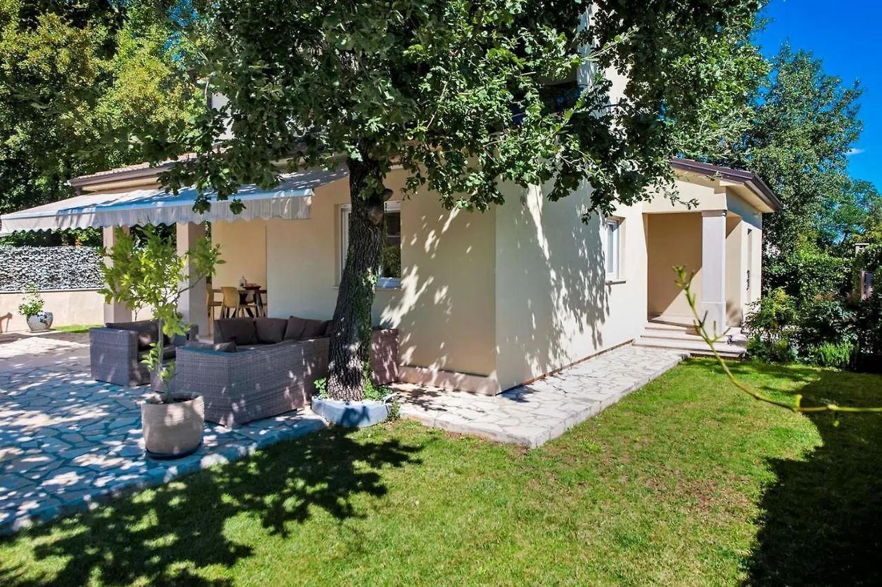 Villa Tina Sosici 0*,  Croatia